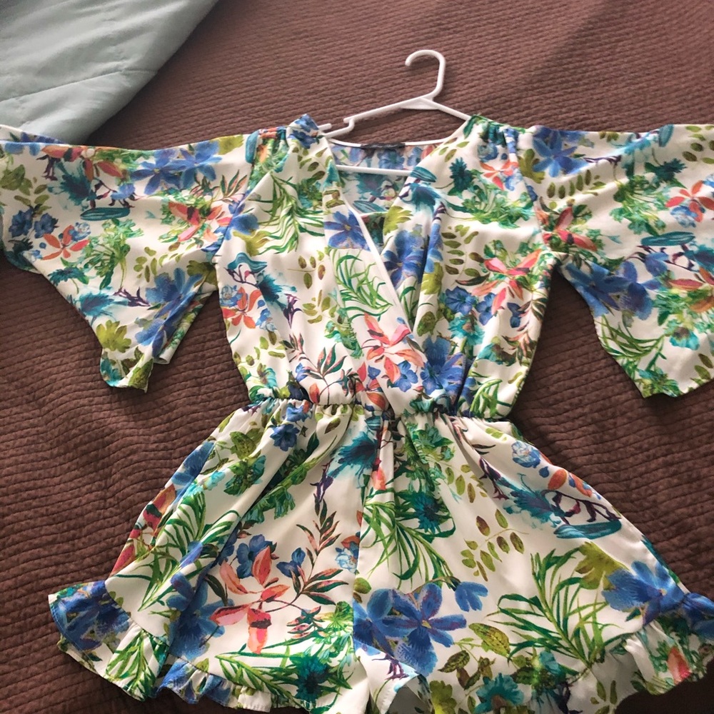Romper - Picture 2 of 2